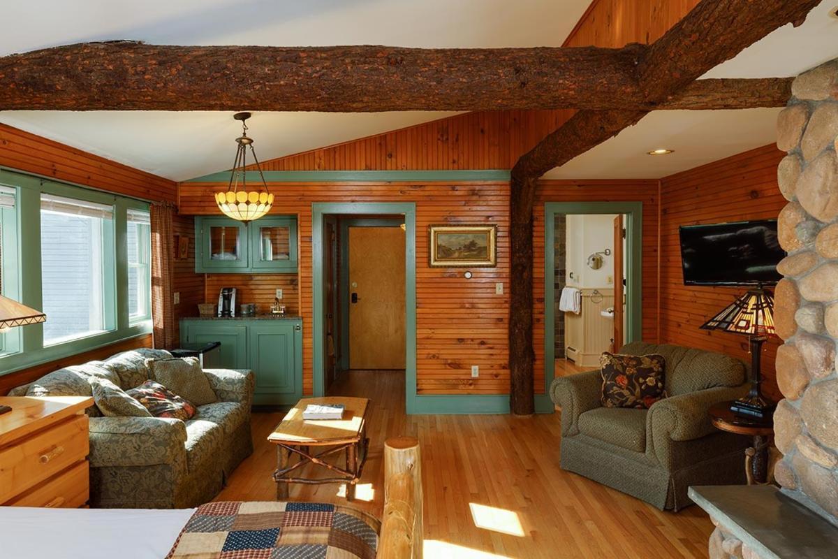 Friends Lake Inn Chestertown Exterior photo